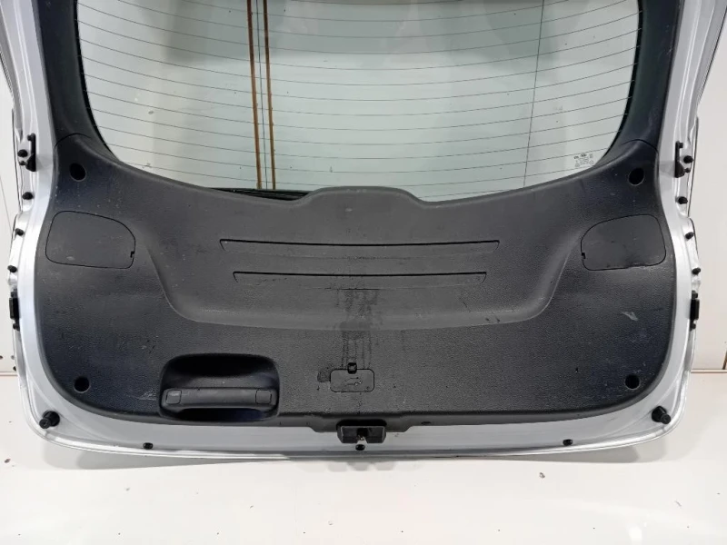 Portello POST 737002W020 Hyundai Santa FÉ IV 2013