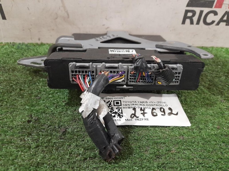 Centralina Controllo Hybrid 896810D051 Toyota Yaris IV 2014