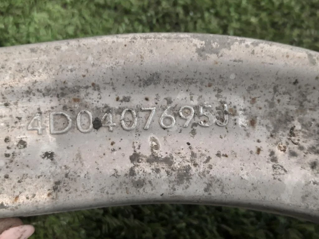 Braccio Oscillante INF ANT SX 8D0 407 7695J Audi A4 8E2 2001