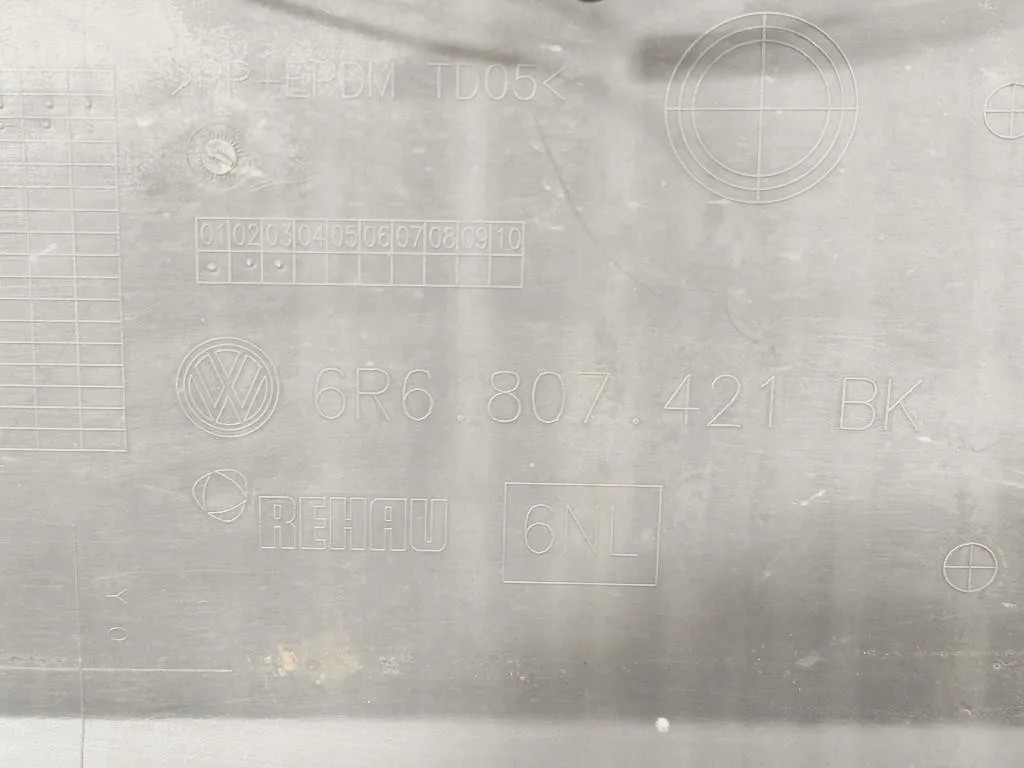 Paraurti POST 6R6807421BK Volkswagen POLO VI 2009