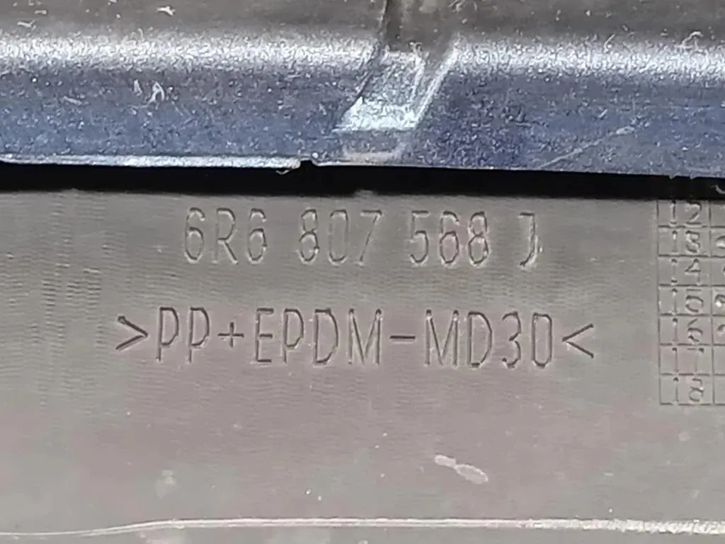 Paraurti POST 6R6 807 568 Volkswagen POLO VI 2009