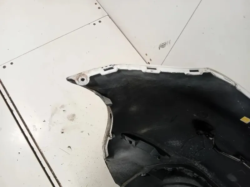 Paraurti POST 6R6 807 568 Volkswagen POLO VI 2009