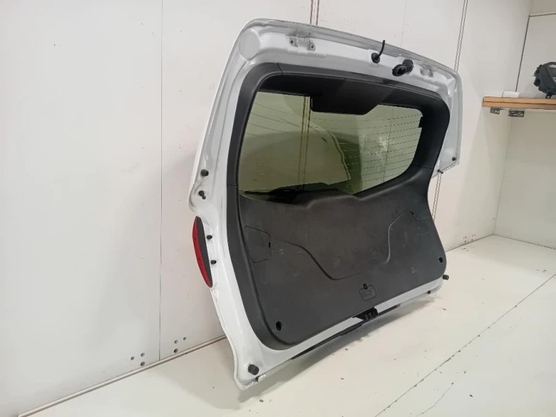 Portello POST 737003W010 Kia Sportage III 2010