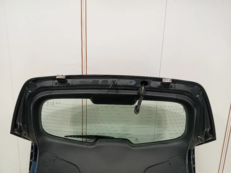 Portello POST 737003W010 Kia Sportage III 2010