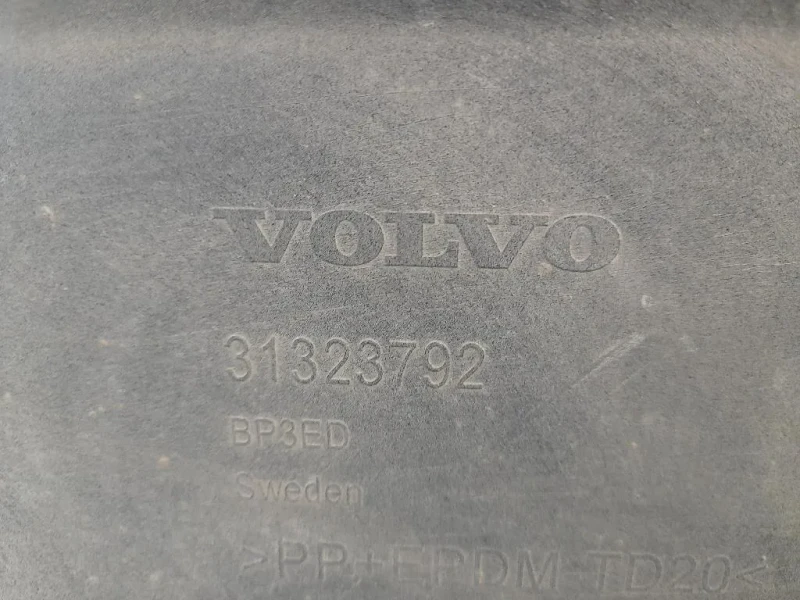 Paraurti POST 31323792 Volvo V70 III 2013