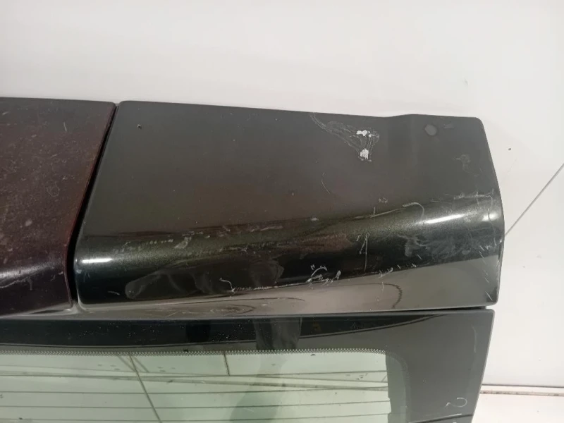 Portello POST LR045549 Land Rover Discovery III 2005