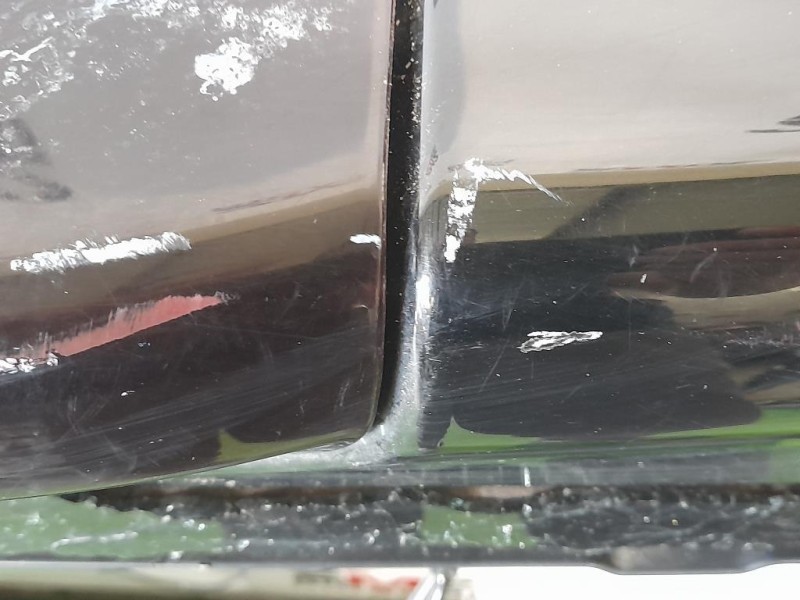 Portello POST LR045549 Land Rover Discovery III 2005