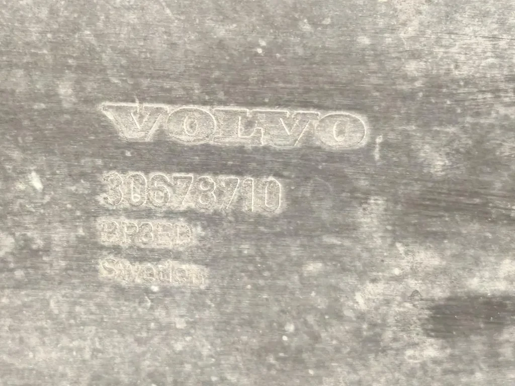 Paraurti POST 30678710 Volvo XC70 III 2013