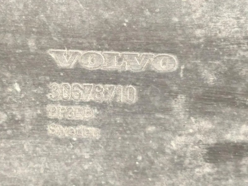 Paraurti POST 30678710 Volvo XC70 III 2013