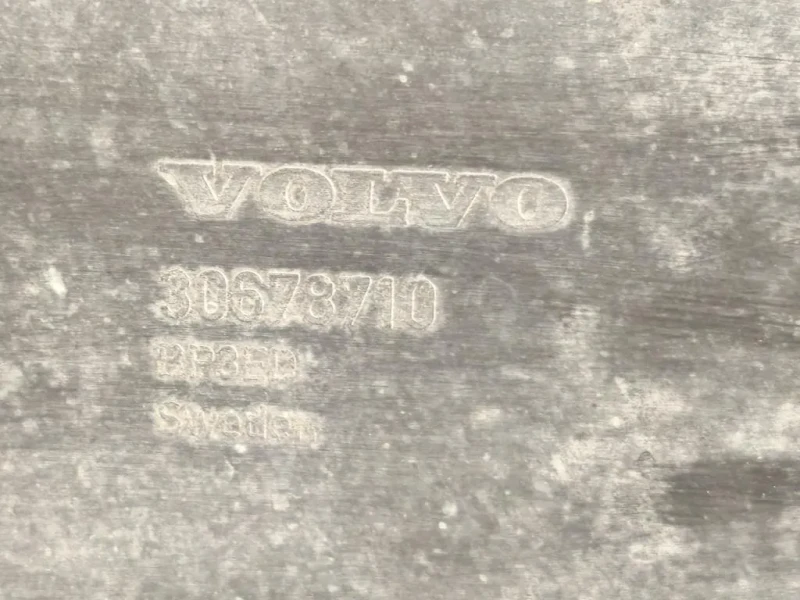 Paraurti POST 30678710 Volvo XC70 III 2013
