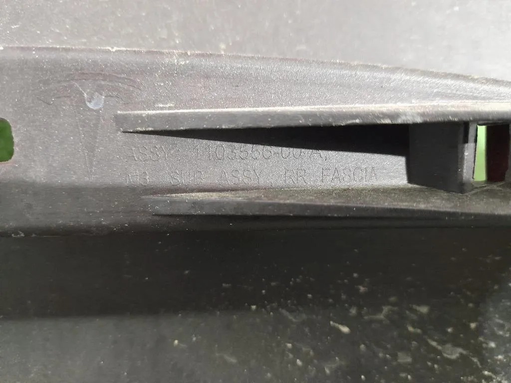 Paraurti POST TESLA 110355600A Tesla Model 3 2017