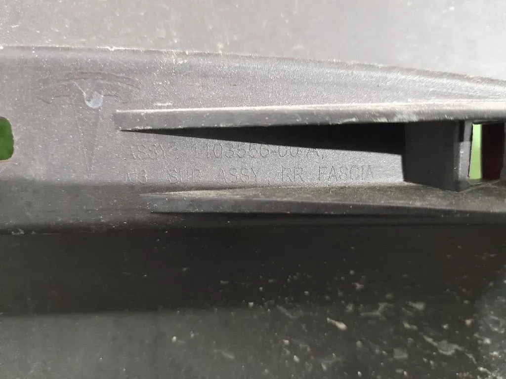 Paraurti POST TESLA 110355600A Tesla Model 3 2017
