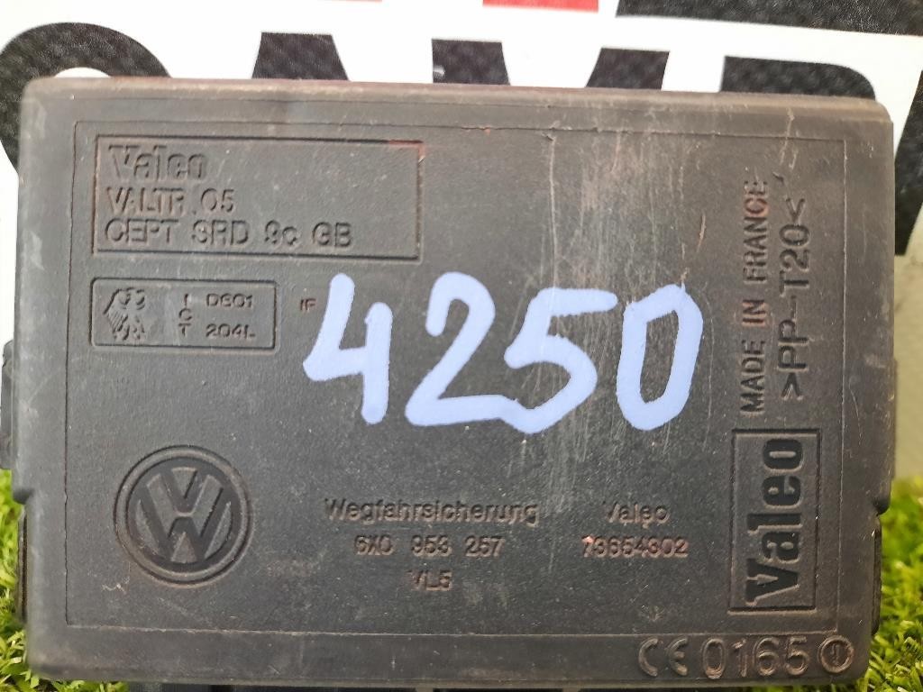 Centralina Immobilizer 6X0953257 73654302 Volkswagen Transporter T4 1997