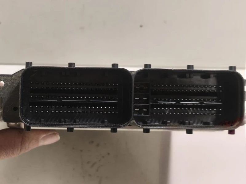 Centralina Iniezione 04E907309R Audi A4 8W2 2015