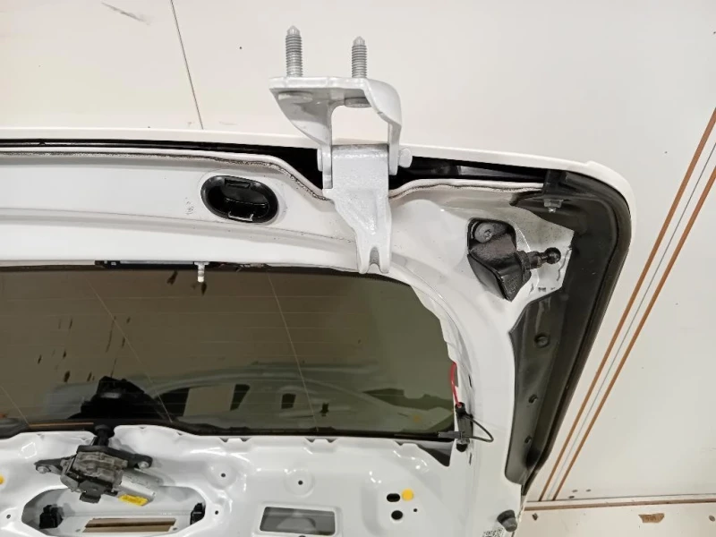 Portello POST A1667400305 Mercedes Classe ML W166 2012