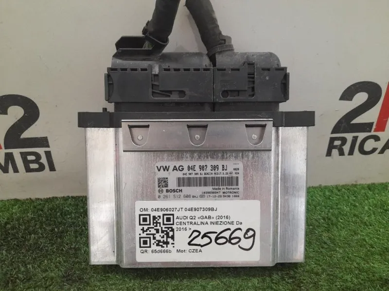 Centralina Iniezione 04E906027JT 04E907309BJ Audi Q2 GAB 2016
