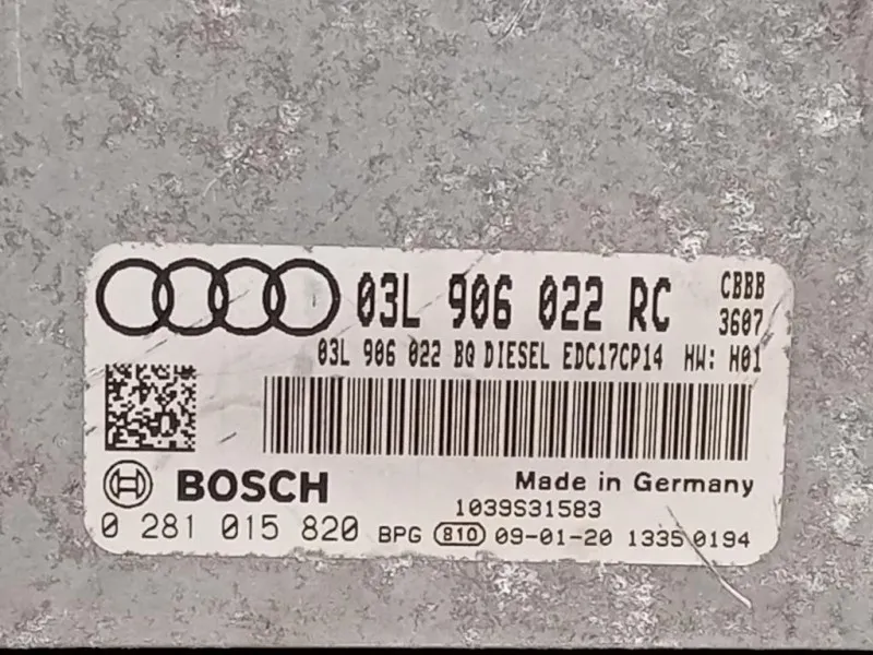 Centralina Iniezione 03L 906 022 RC Audi TT 8J3 2010