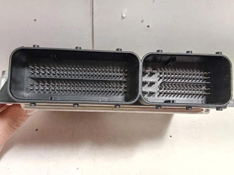 Centralina Iniezione 8573258-01 Bmw Serie 1 F20 Berlina 2012