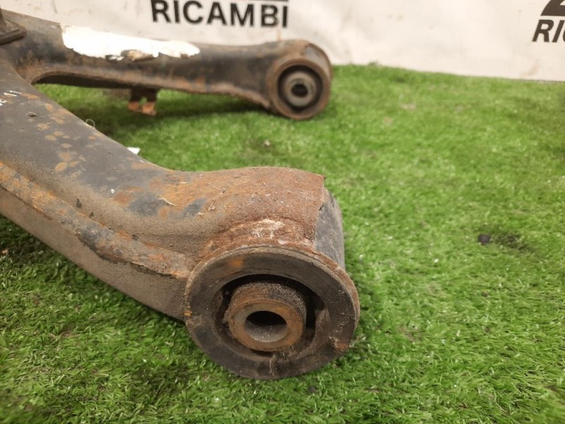 Braccio Oscillante INF POST SX Mitsubishi Pajero III 2000