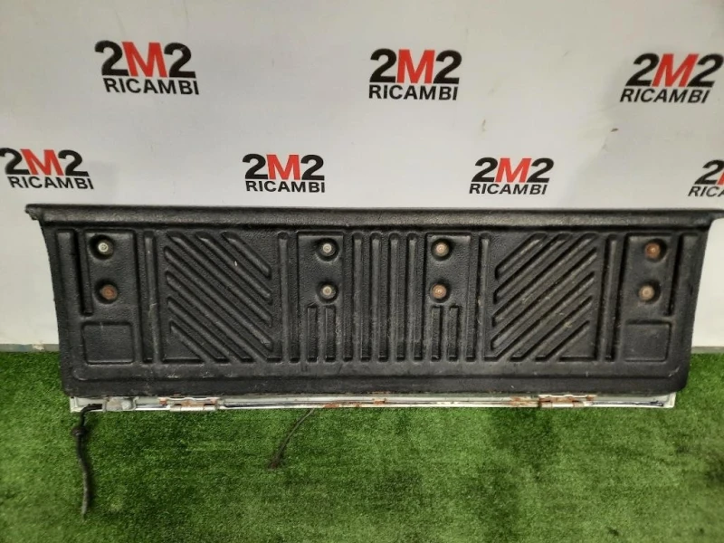 Portello POST MR125931 Mitsubishi L200 II 1997