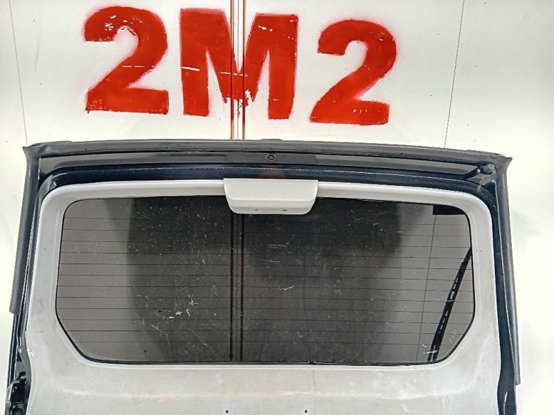 Portello POST PORTELLO POST Mitsubishi Pajero III 2000