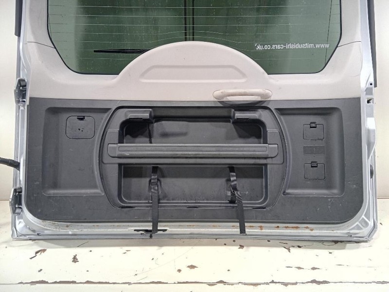 Portello POST PORTELLO POST Mitsubishi Pajero IV 2007