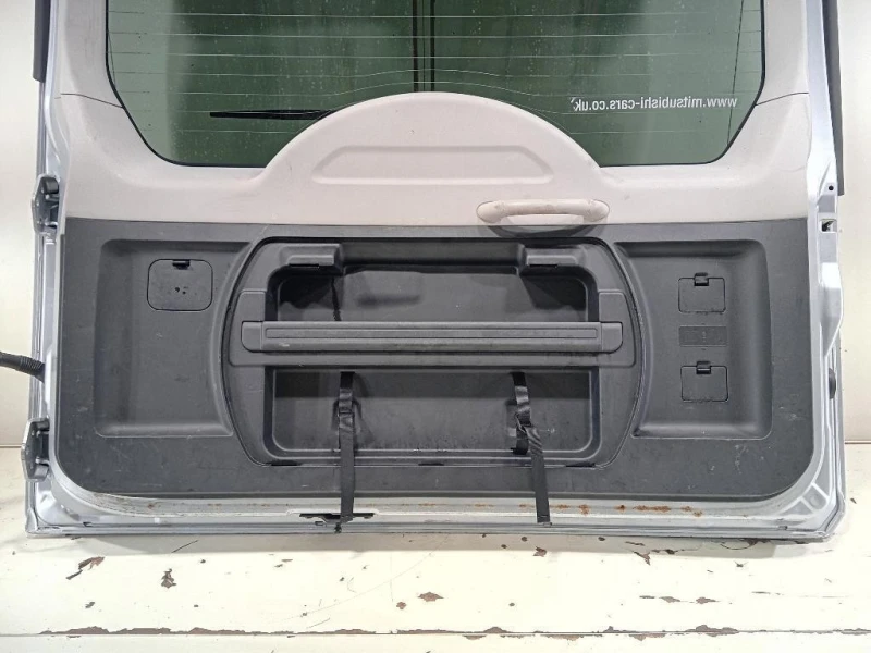 Portello POST PORTELLO POST Mitsubishi Pajero IV 2007