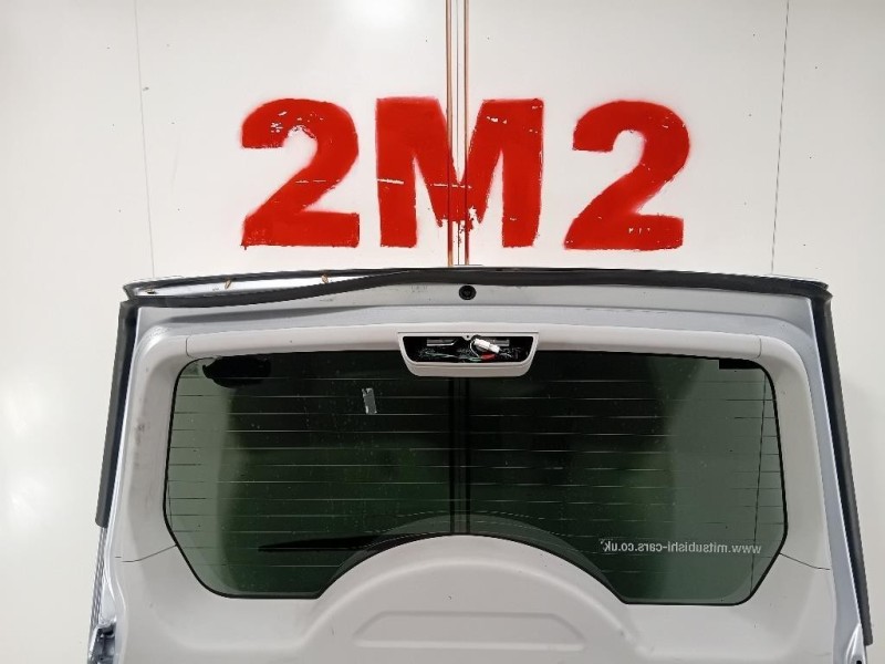 Portello POST PORTELLO POST Mitsubishi Pajero IV 2007