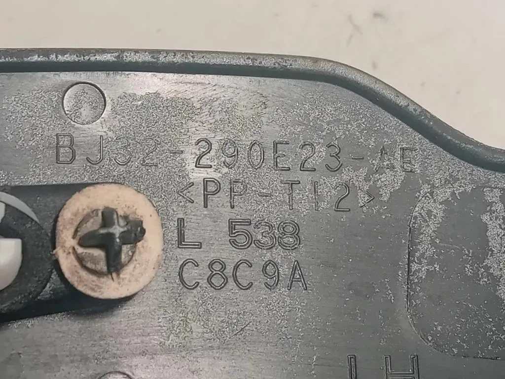 Passaruota POST SX BJ32--290E23-AE Land Rover Range Rover Evoque I 2011