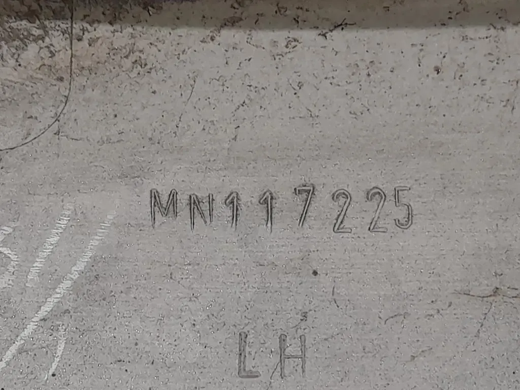 Passaruota POST SX MN117225 Mitsubishi Pajero IV 2007