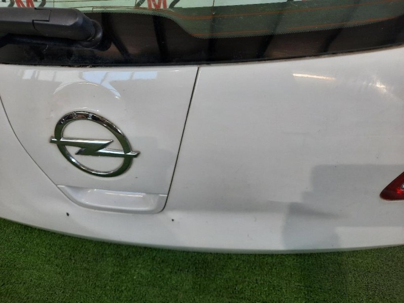 Portello POST NUDA Opel Astra J 2010