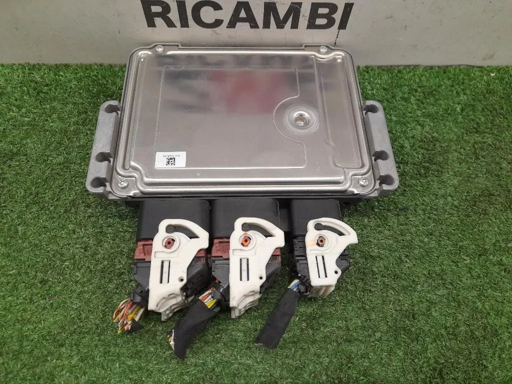 Centralina Iniezione 9678495980 Citroen C3 Picasso 2013