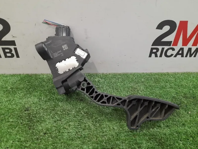 Pedale Acceleratore 781100D160 Toyota Yaris IV 2014