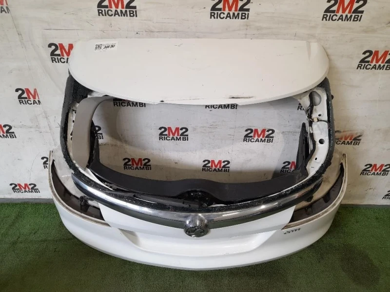 Portello POST 23126189 Opel Insignia A SW 2009