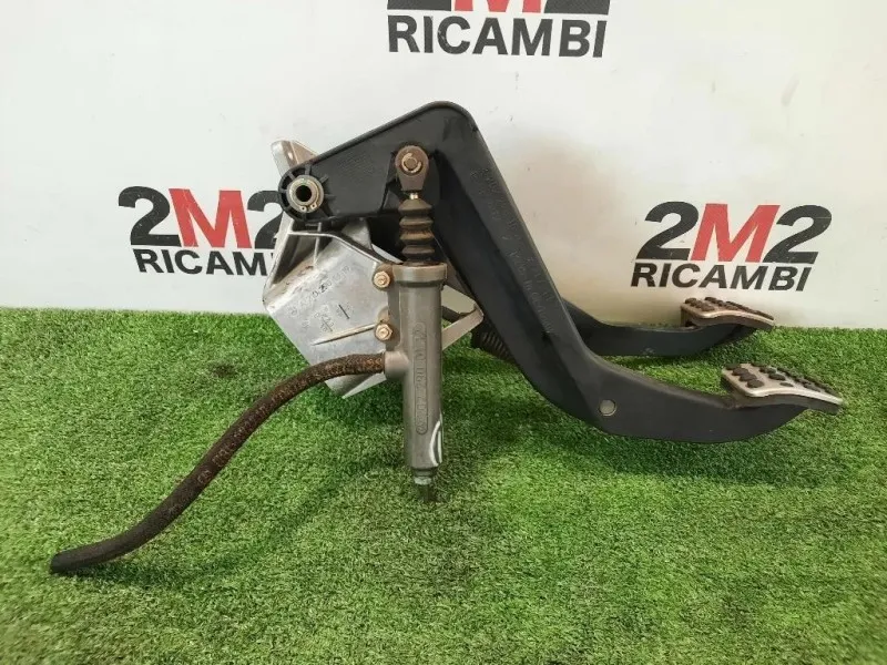 Pedale Frizione 2022901546 Mercedes Classe SLK R170 1997