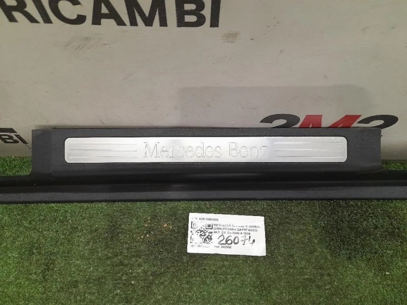 Pedana Battitacco ANT DX A2516800035 ANT DX Mercedes Classe R W251 2006
