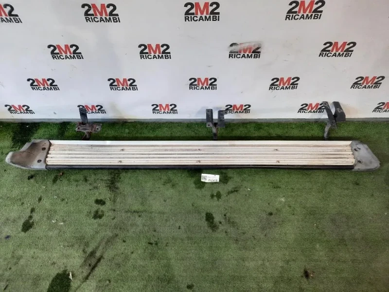 Pedana Battitacco ANT SX Nissan Navara 2000