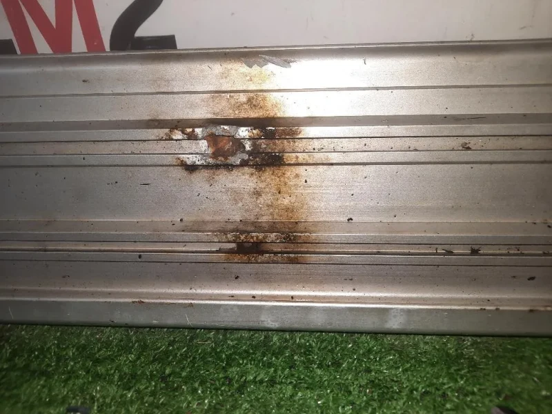 Pedana Battitacco ANT SX Nissan X-trail III 2011