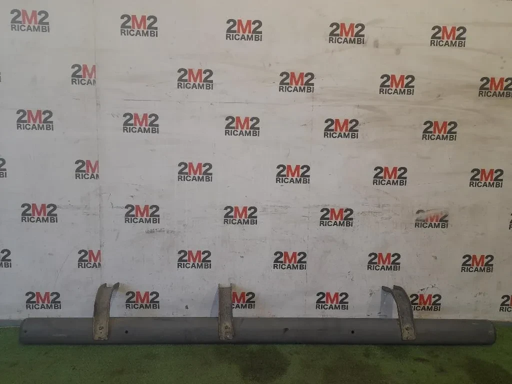 Pedana Battitacco SX Nissan Navara 2005