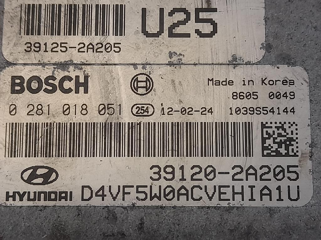 Centralina Iniezione 39120-2A205 Hyundai I40 2012