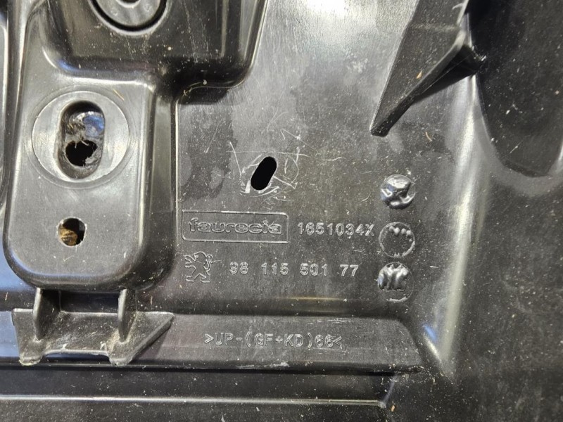 Portello POST 9811550177 1617409480 Peugeot 3008 II 2016