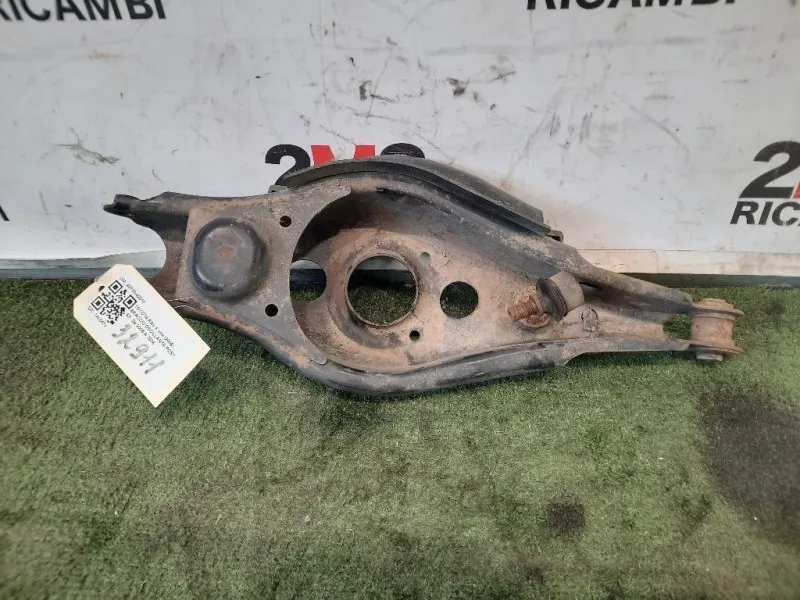 Braccio Oscillante POST SX 48738-42010 Toyota RAV 4 III 2006