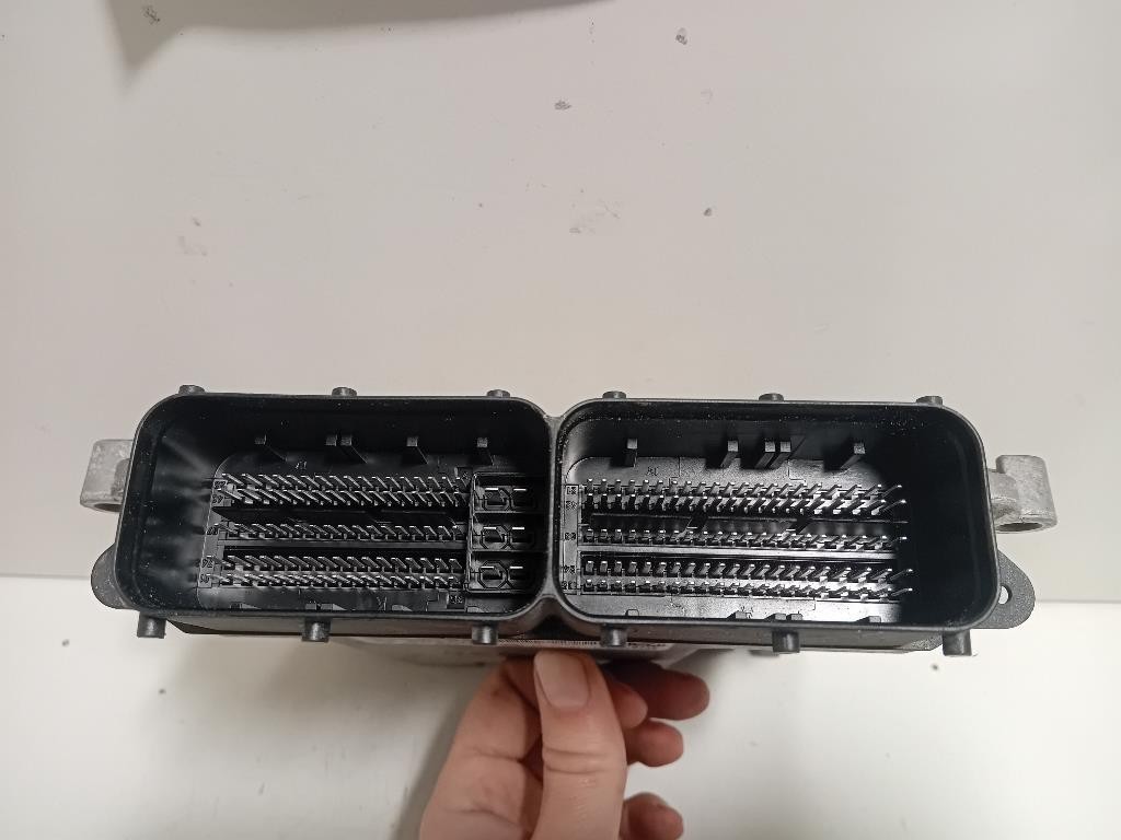 Centralina Iniezione 0 281 032 607 Jaguar XE 2015