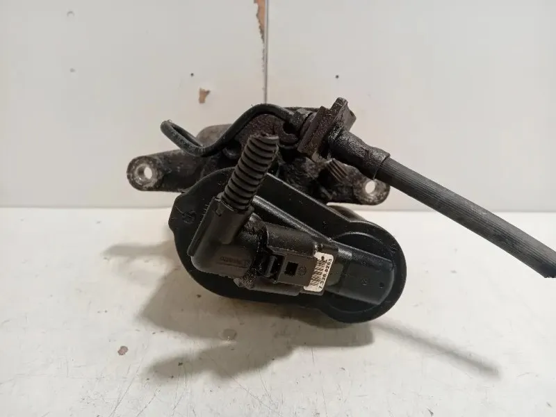 Pinza Freno POST DX 32332267J Volkswagen Passat VI 2011