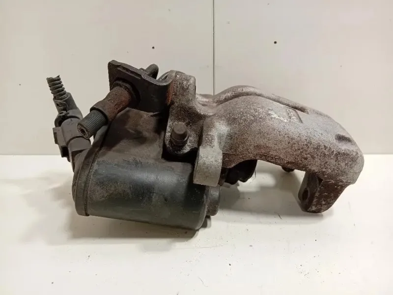 Pinza Freno POST DX 32332267L Volkswagen Passat VI 2011