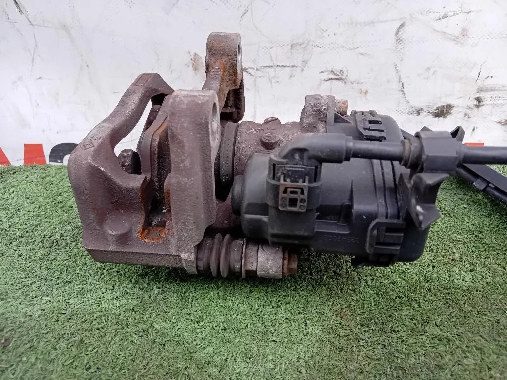 Pinza Freno POST SX  Mercedes Classe B W246 2012