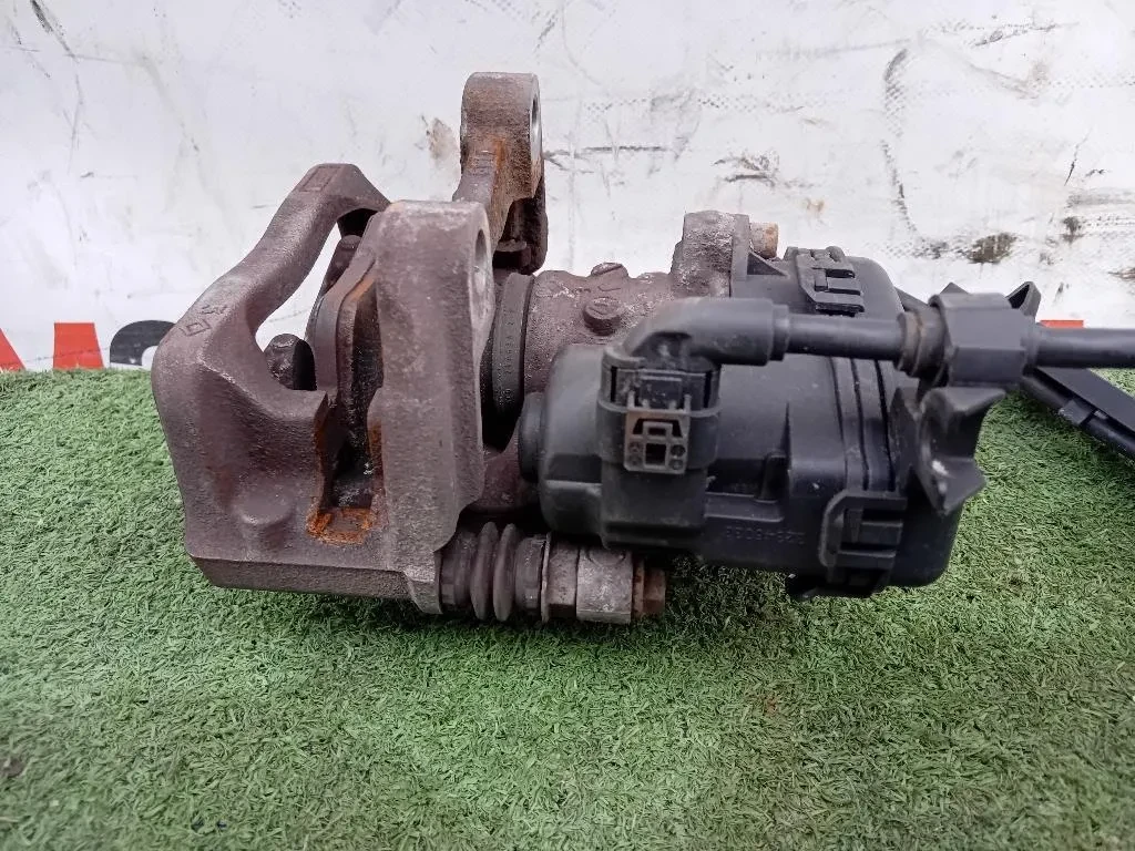 Pinza Freno POST SX Mercedes Classe B W246 2012