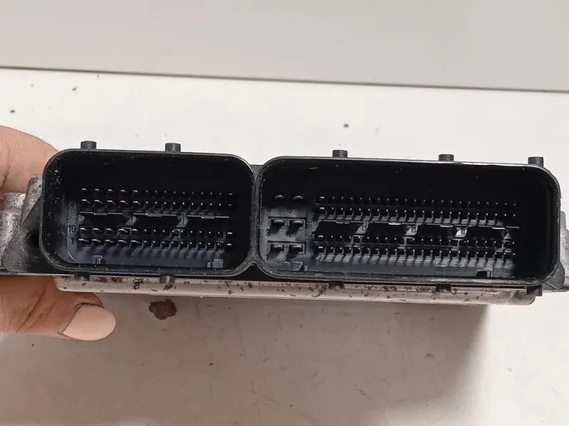 Centralina Iniezione 39101-2F771 Kia Sportage III 2010