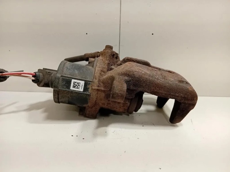 Pinza Freno POST SX 32332267J Volkswagen Passat VI 2011