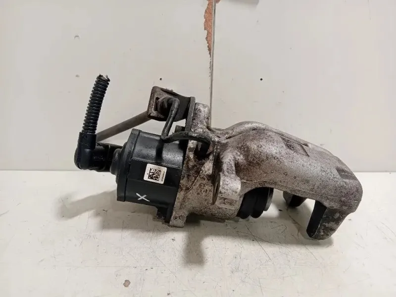 Pinza Freno POST SX 32330208 D Volkswagen Passat VI 2011